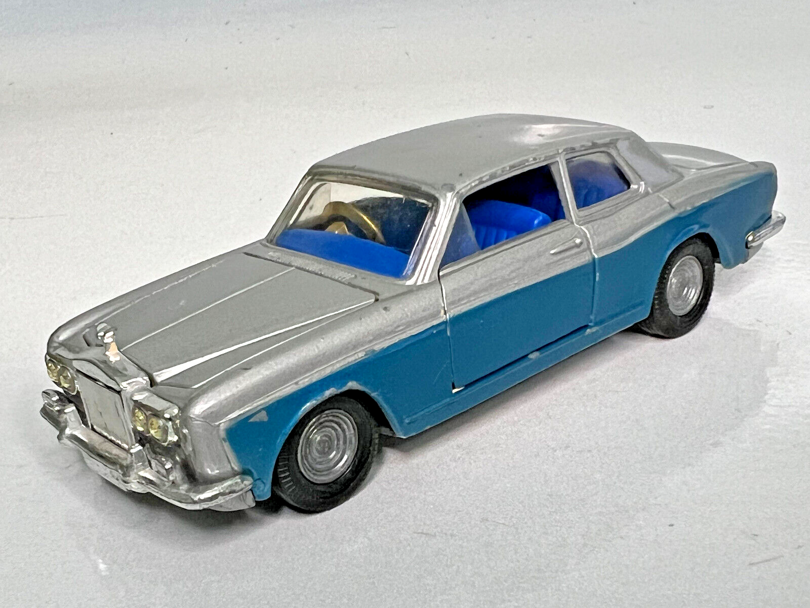 Corgi Toys No. 273 Rolls Royce Silver Shadow - Blue/Gray