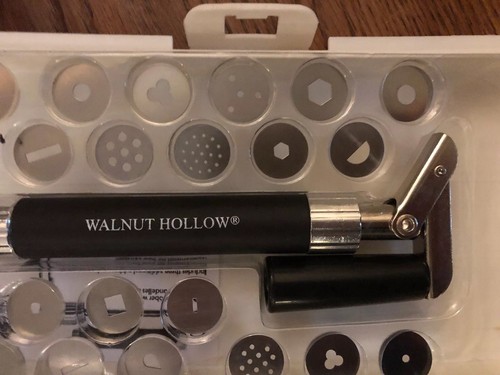 Walnut Hollow Clay Extruder Set Clay Polymer 20 Discs with Case No.28301