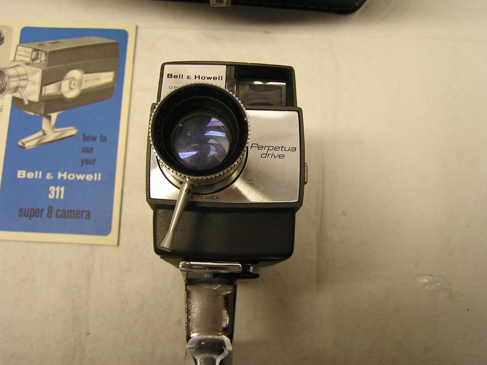 Bell & Howell 311 Perpetua Drive Autoload Super 8 Movie Camera w/ Light & Manual