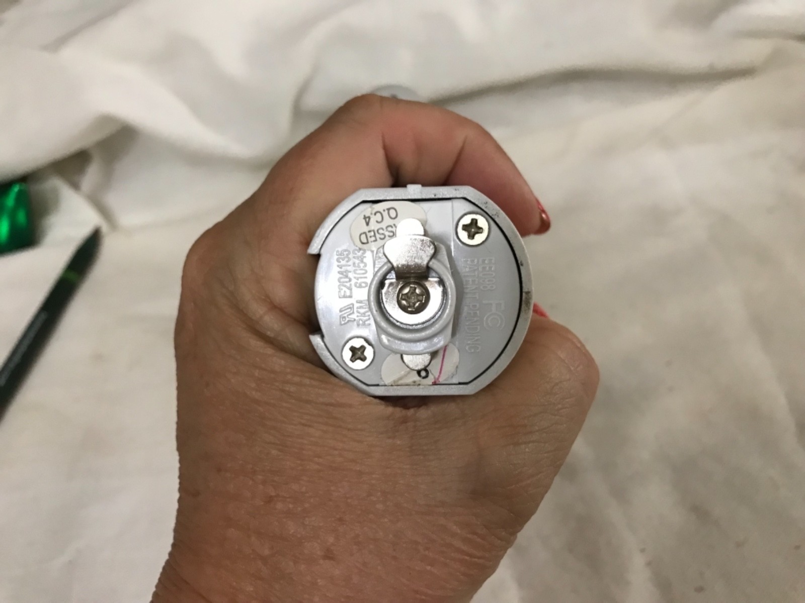 Hampton Bay EC Series Track Light Attachment Model EC835 KL with UV Filter Bulb