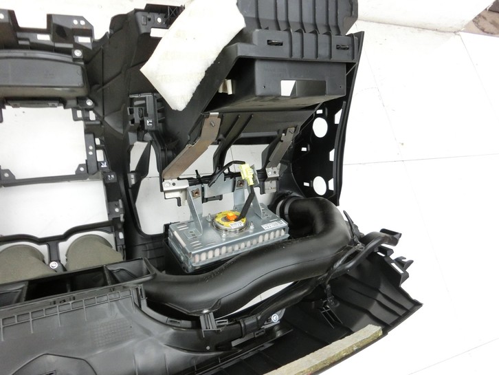 Nissan Note E12 13-17 Armaturenbrett Panel komplett Nissan Note E12 13-17 25.02.2016 682003VV1B gebraucht Bild 9