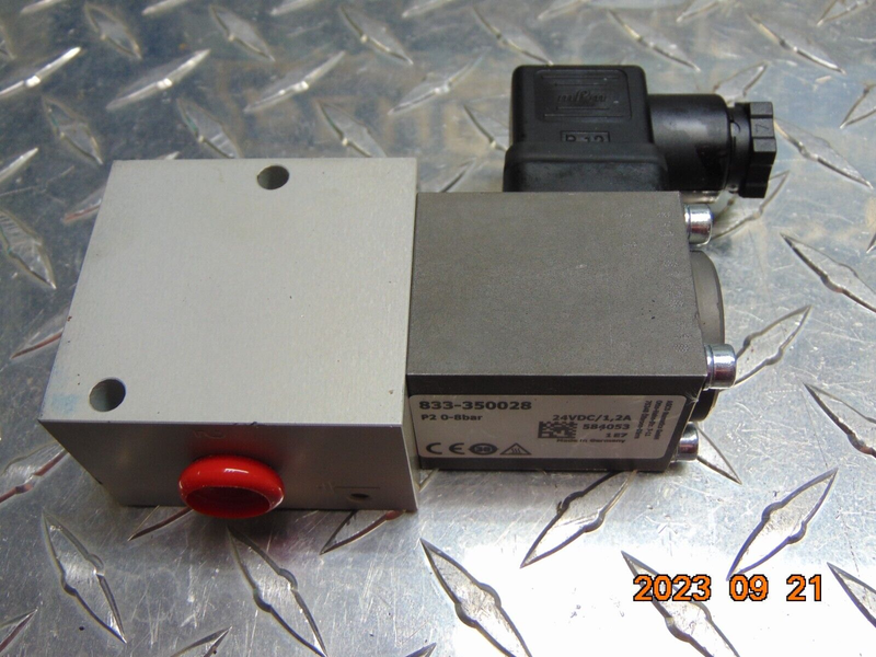NEW ASCO 833-350028 SOLENOID VALVE