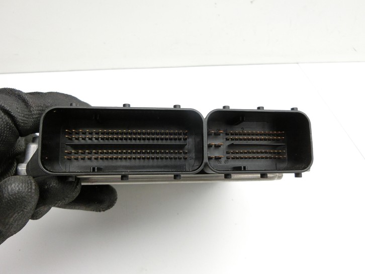 BMW E91 330XD 05-08 3,0D 170KW Motor Steuergerät ECU Motorsteuergerät BMW E91 330XD 05-08 15.02.2006 7808222... Vorschau 5