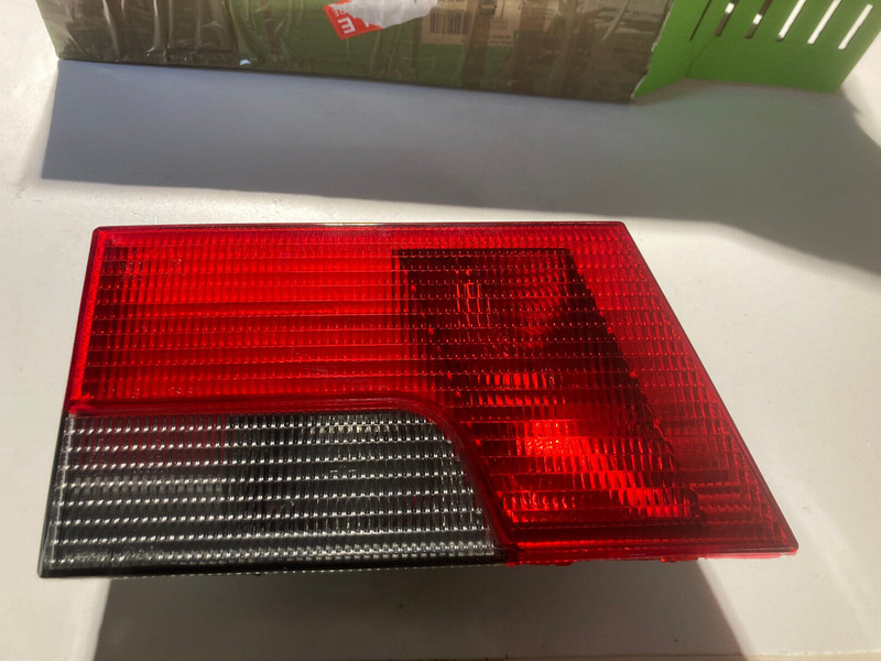 Peugeot 405 Break Dep 6/88 - Feu Hayon Arriere Gauche - Valeo 083636 - Neuf