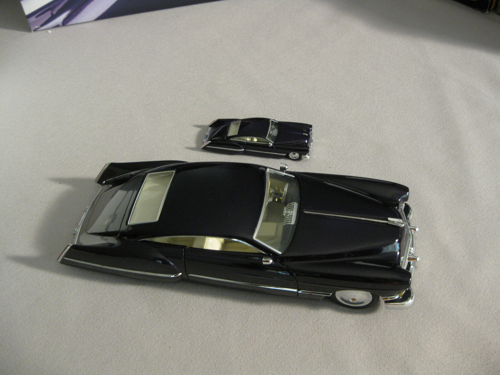 1/24 1/64 ホットウィールレジェンドシリーズCADZZILLAキャジラ Hot Wheels Legends CadZZilla Diecast Review