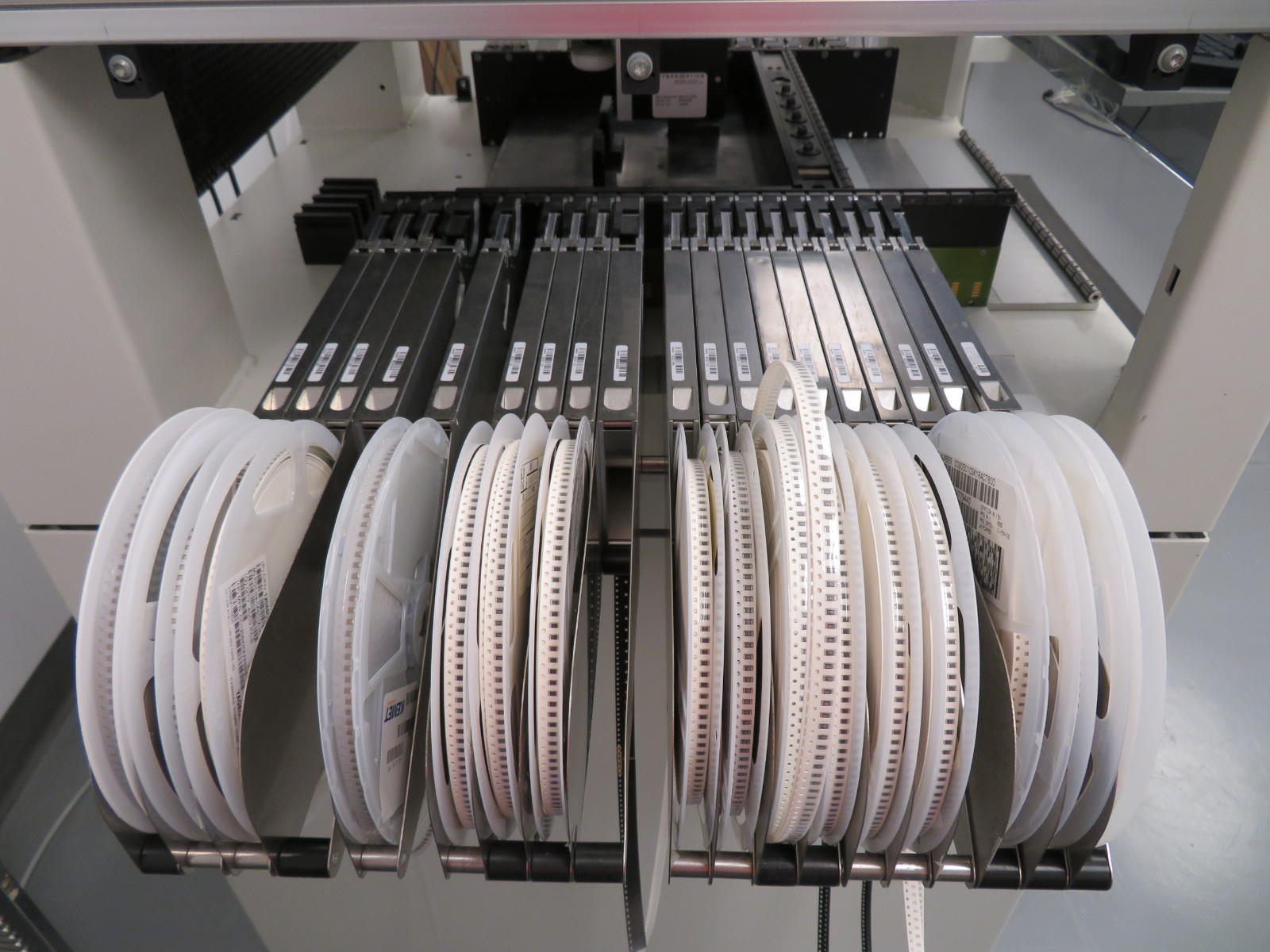 Essemtec CSM7000 Pick & Place Machine with Feeders