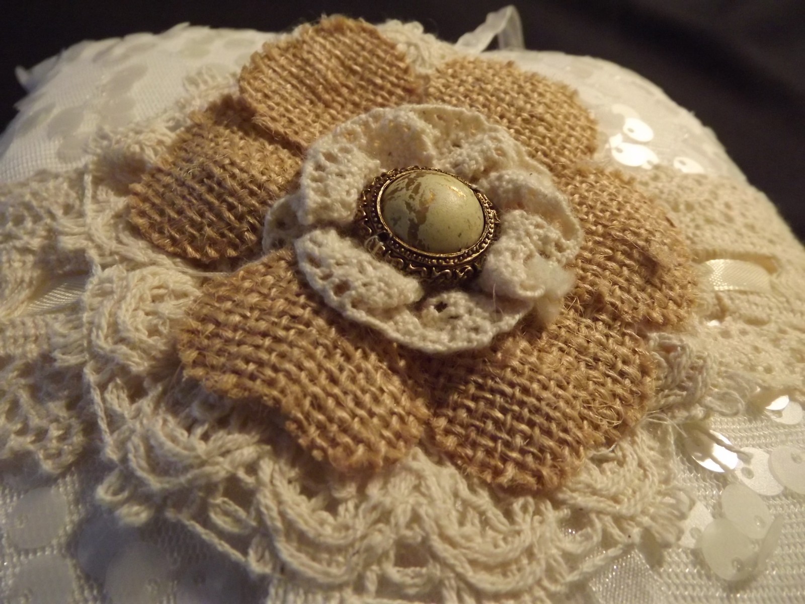 wilton WEDDING RING PILLOW RING BEARER WHITE burlap flower CROCHETED LACE 7
