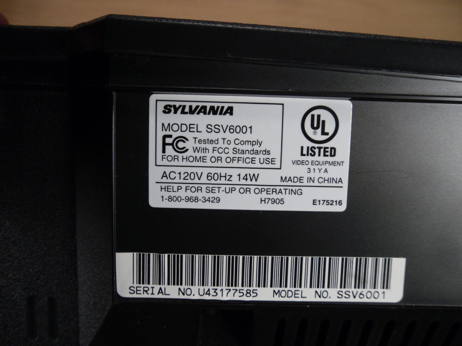 Sylvania SSV6001 VCR HQ Video Cassette Recorder 4 Head Hi-Fi Stereo FOR PARTS