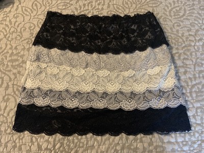 Love Culture Tri-toned Lace layered mini skirt.  Size Large
