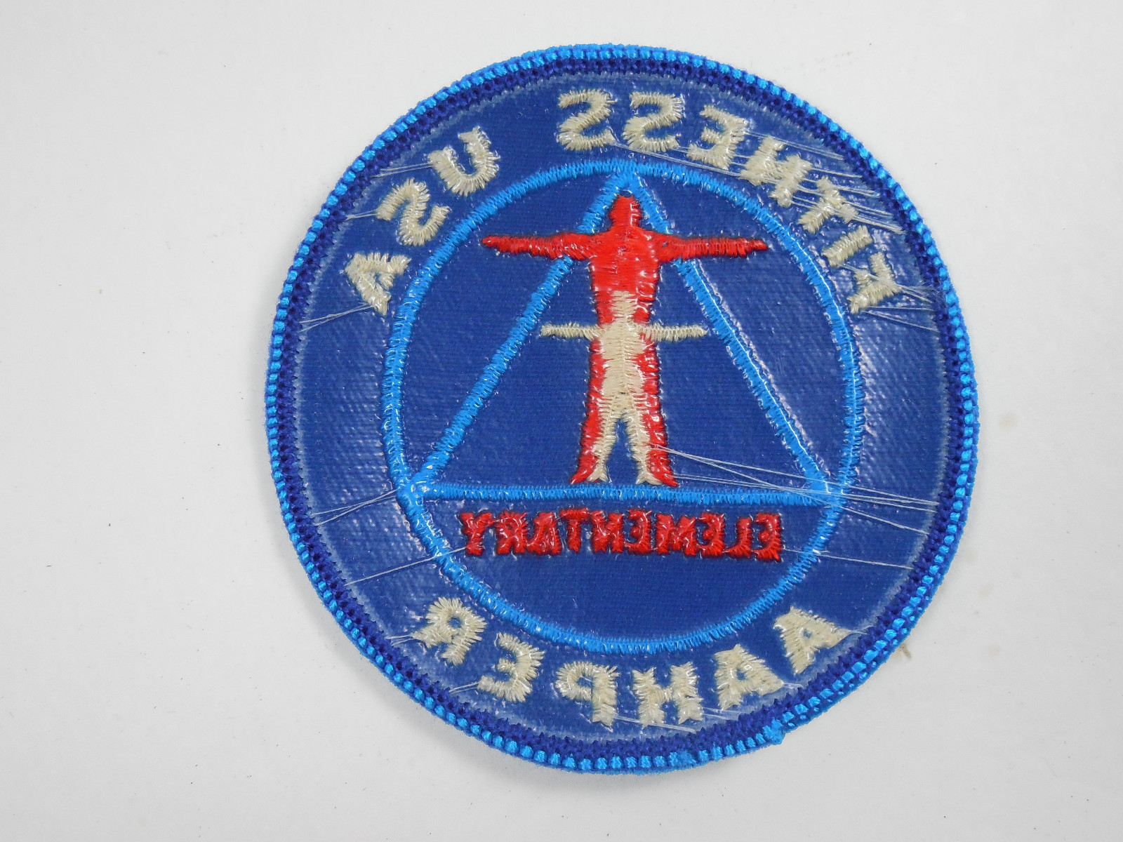 VINTAGE FITNESS USA ELEMENTARY AAHPER PHYSICAL FITNESS SCHOOL PATCH RETRO DECOR