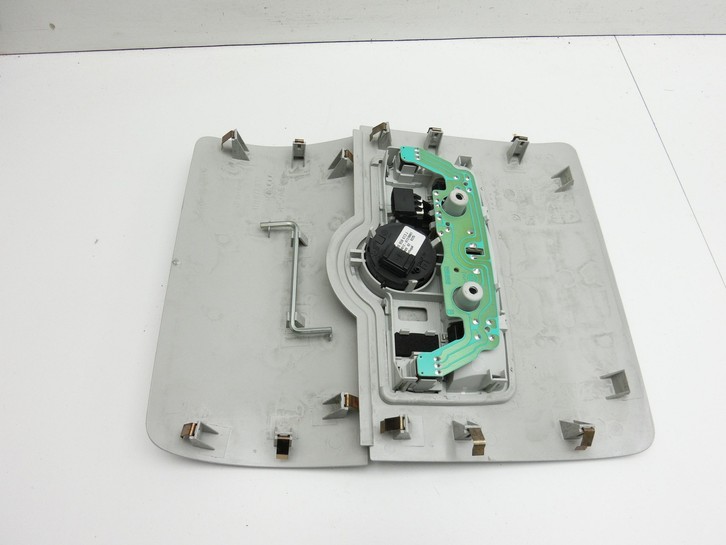 VW Touran 1T3 06-10 Innenleuchte Innenraumleuchte Vorne Schiebedachmotor VW Touran 1T3 06-10 25.09.2009 1J0959613J... Bild 4