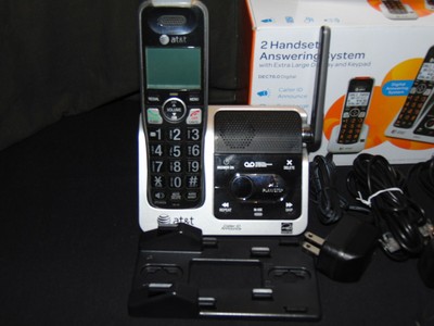 ATT 2 Handset Answering System W/Extra Large Display & Keypad #CRL82212 Complete