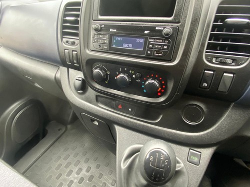 Vauxhall Vivaro image