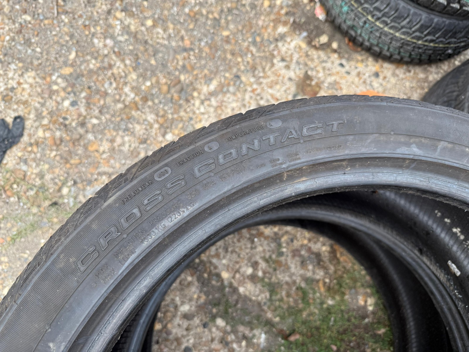 275 40 22 Continental, CC LX, XL, M+S, 108Y, x2 A Pair 6.4mm (F1_tyres) FO YD135