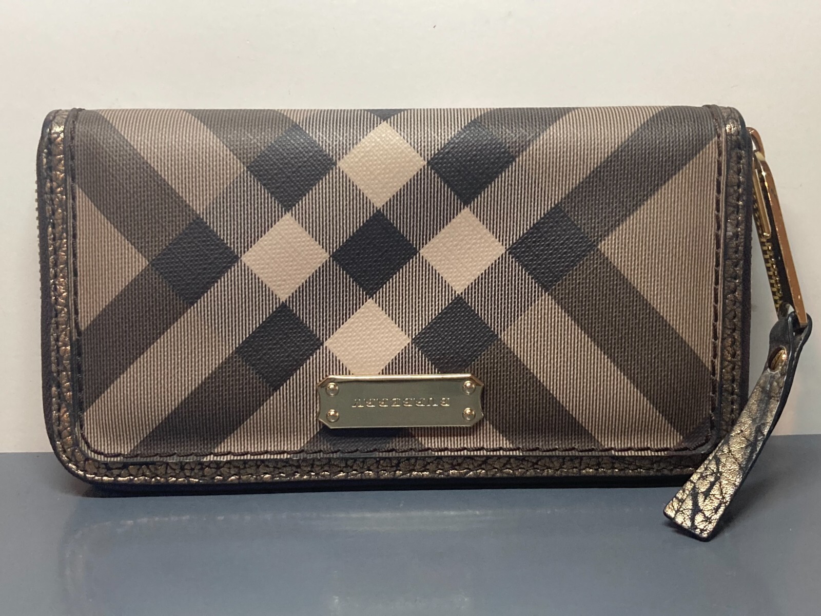 やまこめ様 新品 BURBERRY MONEY CLIP WALLET s-l1200.jpg