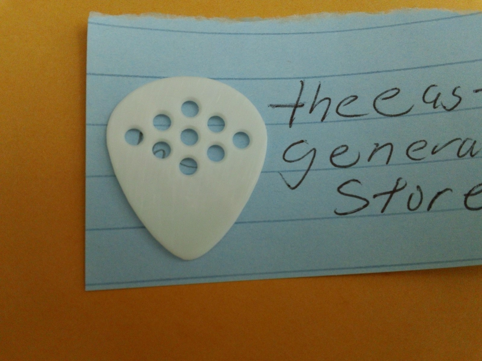 New Wegen Bluegrass (1 Total) Acoustic or Electric White Guitar Pick 1.2mm