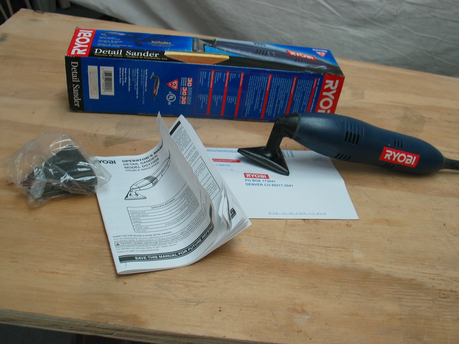 RYOBI DETAIL SANDER DS1100