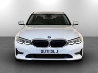 2022 BMW 3 Series 2.0 330e 12kWh SE Pro Saloon 4dr Petrol Plug-in Hybrid Auto Eu