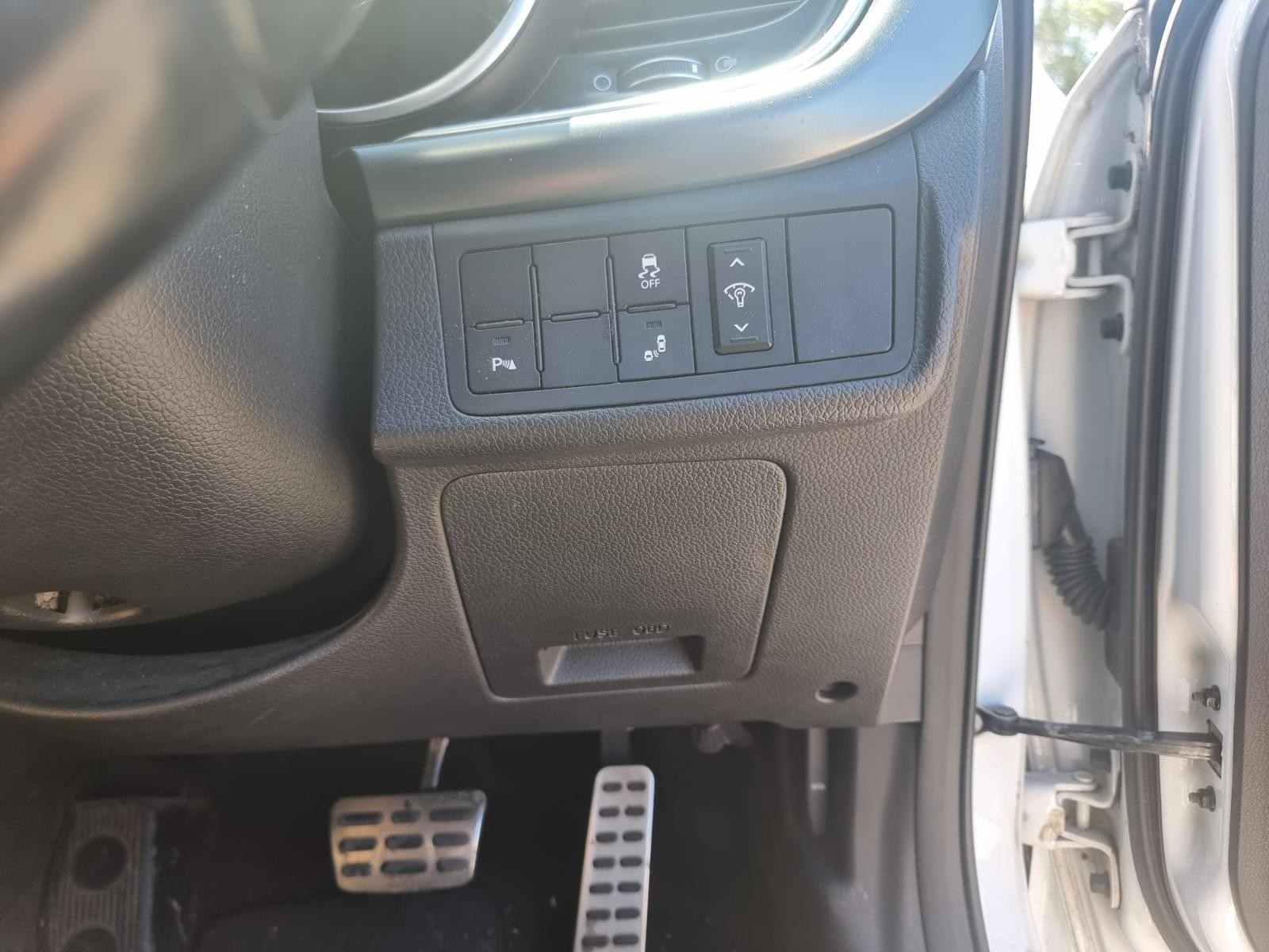 KIA OPTIMA TF 09/2013-10/2015 RIGHT FRONT WINDOW REG/MOTOR - thumbnail 8