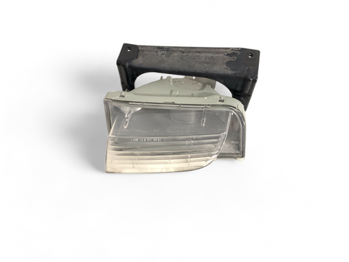 2005-lexus-sc430-rear-left-driver-side-bumper-reverse-light-oem-043-82