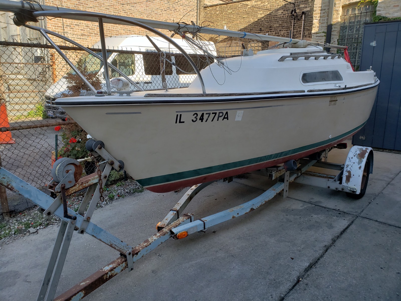 1976 O'day Sailboat - 20 Feet of Sailing Joy - With Trailer