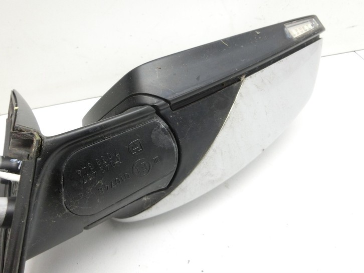 BMW 5er E61 LCI 07-10 Spiegel Aussenspiegel Rechts 354 BMW 5er E61 LCI 07-10 30.06.2009 7189594 51167189594 7043437... Vorschau 3