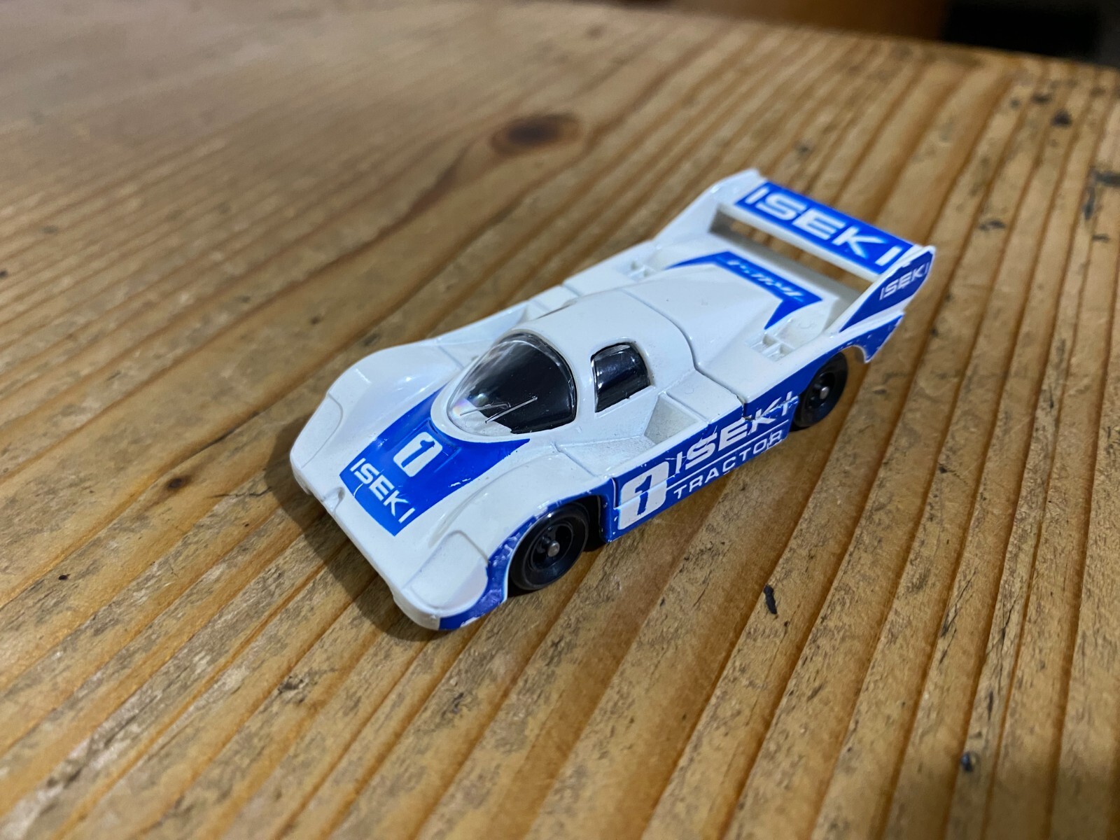 TOMY Porsche 956 ISEKIトラクター 1/64２台 TOMY Porsche 956 ISEKIトラクター 1/642台 TOMY TOMICA F36