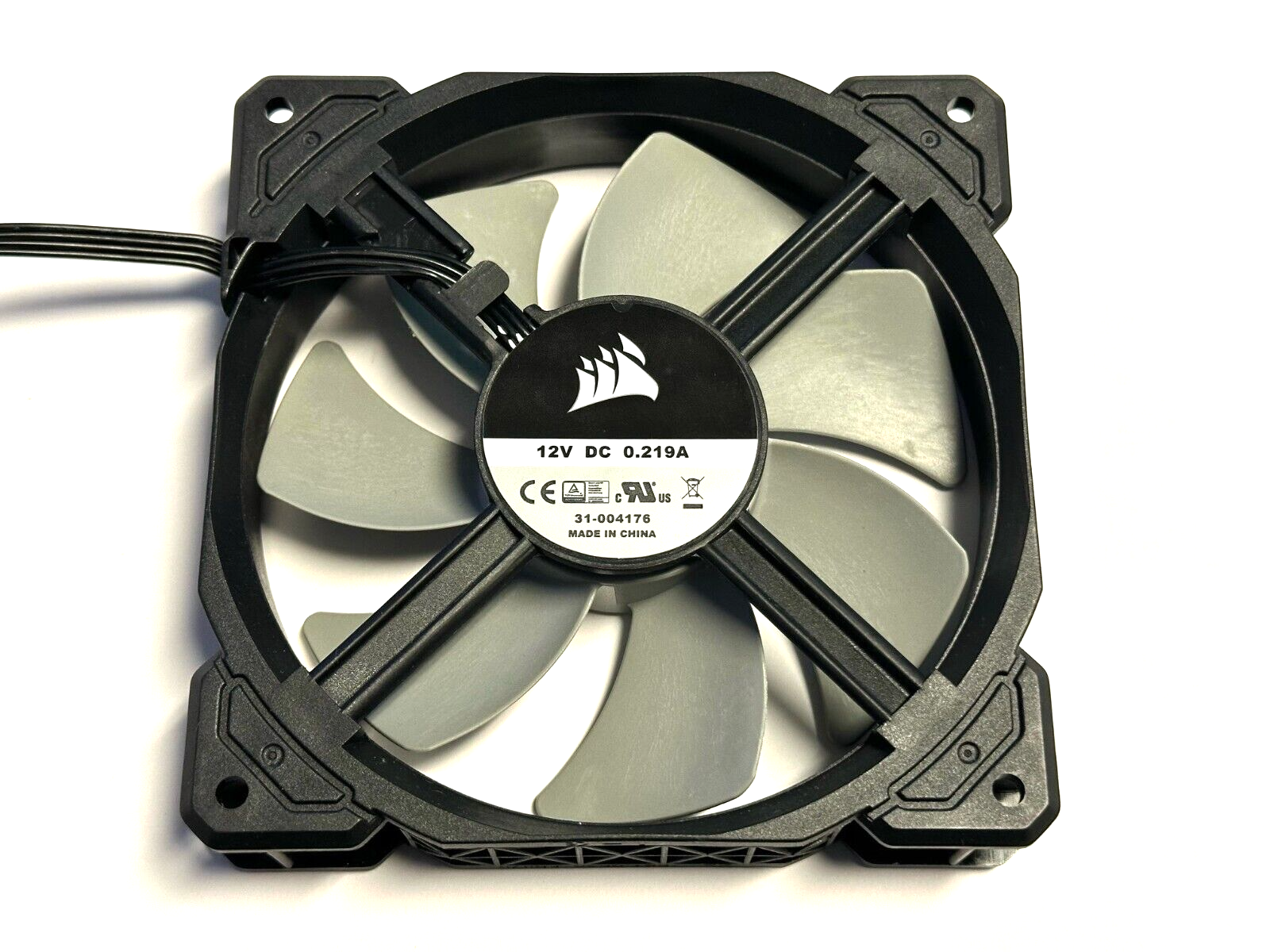 Corsair CO-9050039 Ml120 120mm PWM Premium Magnetic Levitation Fan - Black