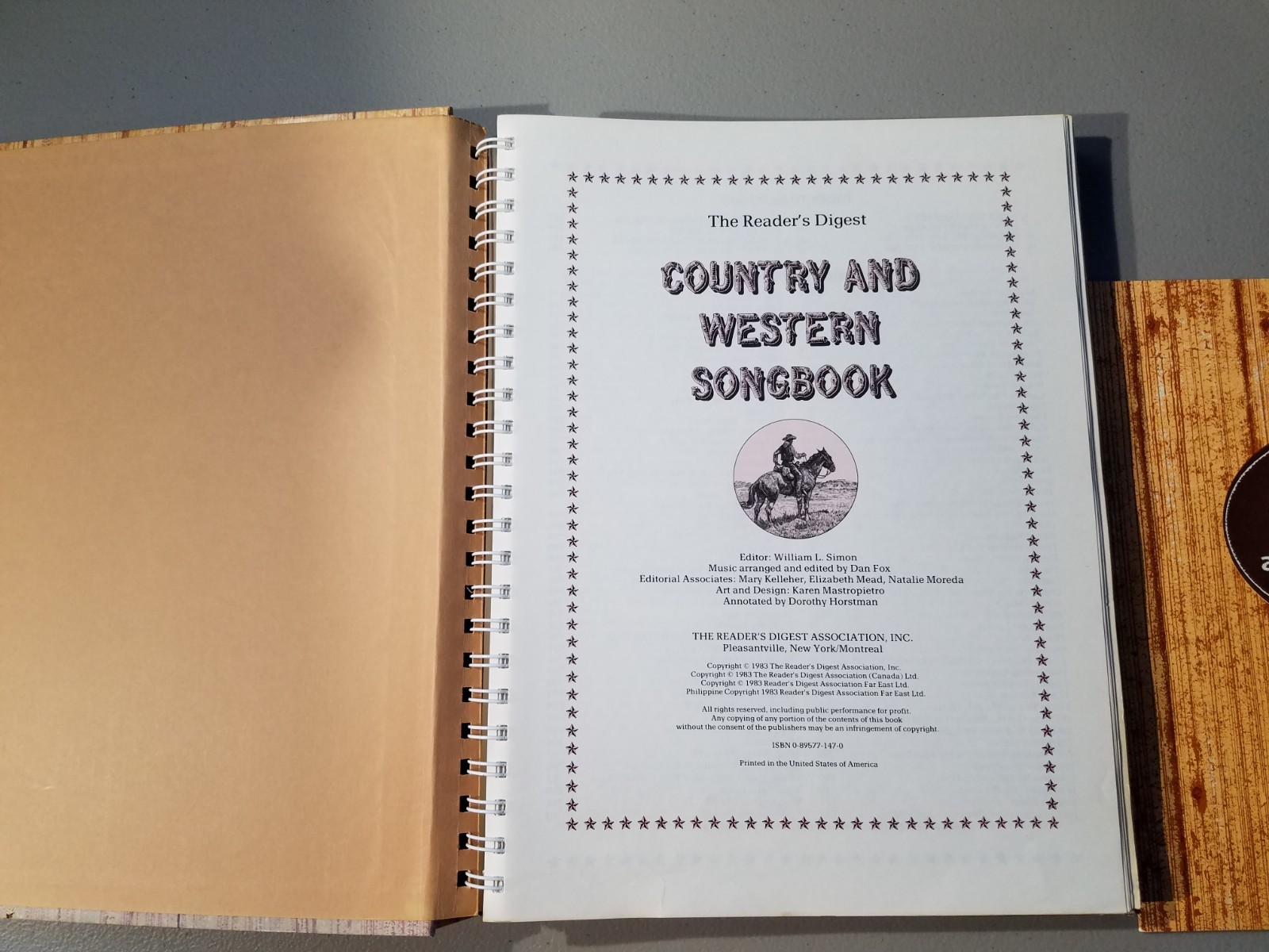 1984 READERS DIGEST Country and Western Songbook Hardback Spiral-Bound W/Lyrics