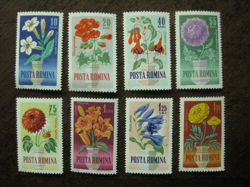 Roumanie Mi No. 2368-2375 Fleurs Complet Neuf