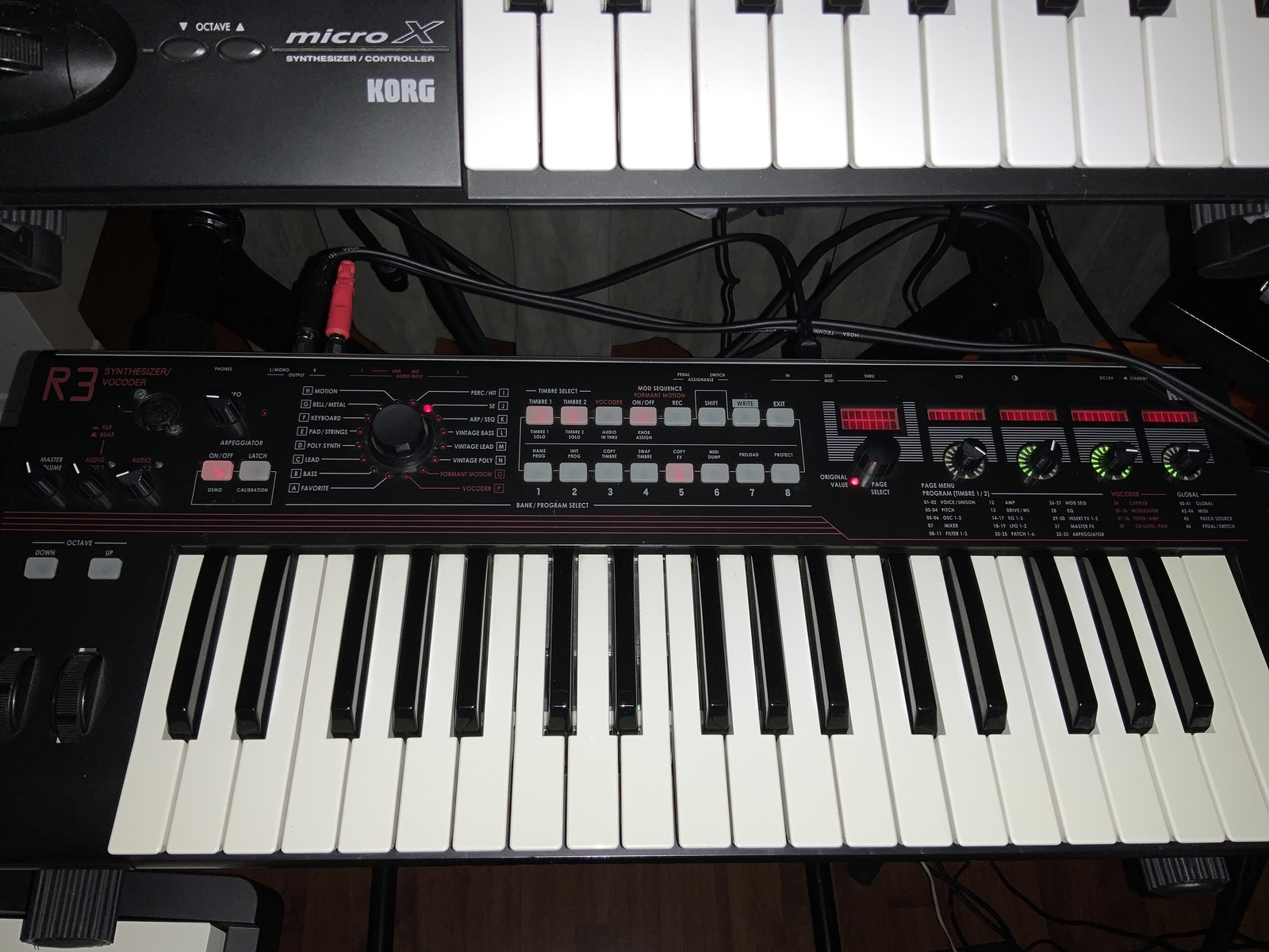 Korg R3 Keyboard Synthesizer Vocoder keyboard | eBay Korg R3 Keyboard Synthesizer Vocoder keyboard | eBay