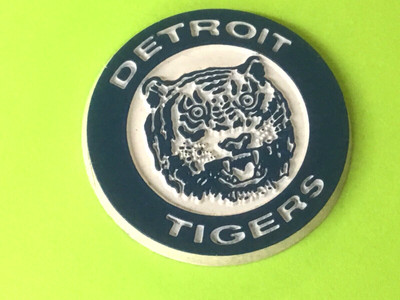 VTG 1970's MLB Detroit Tigers frig Magnet Standing Board USA 1  1/2'' diam. EX++