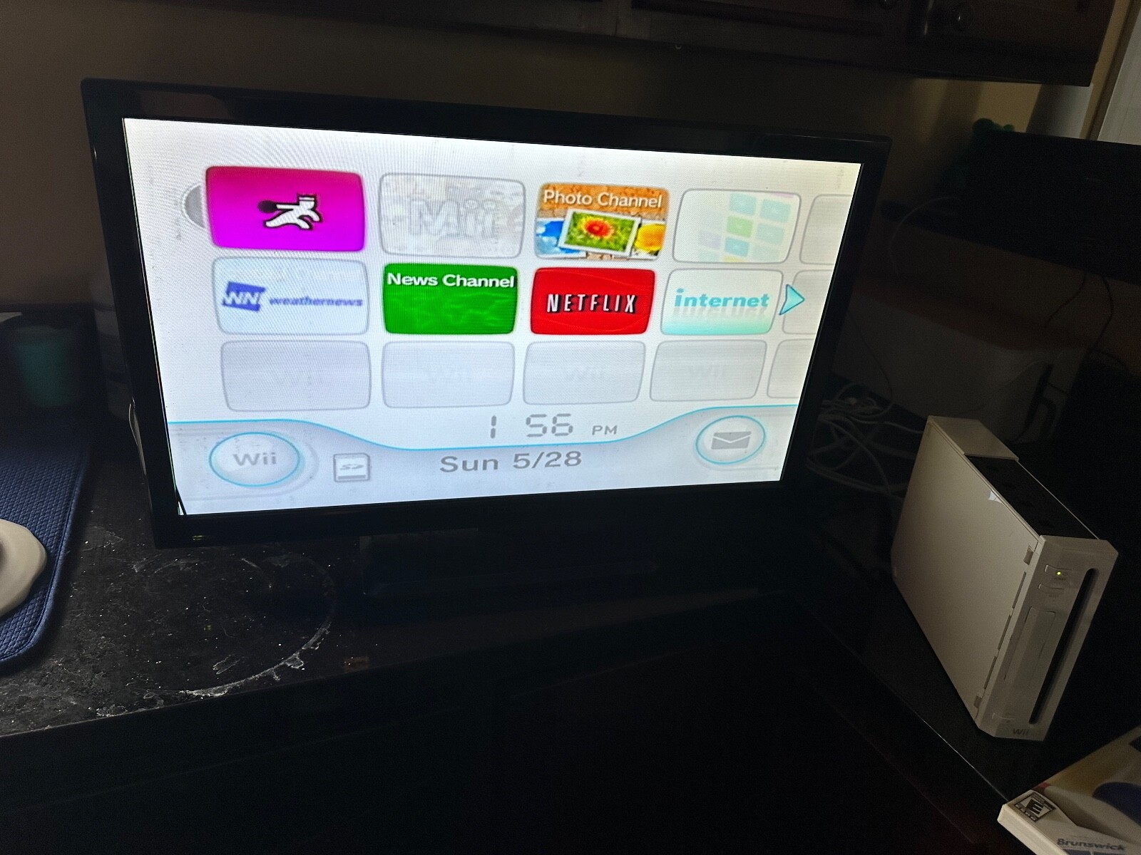 Nintendo Wii RVL-S-WD ゲームソフト×3 値下げ Nintendo Wii RVL-S-WD