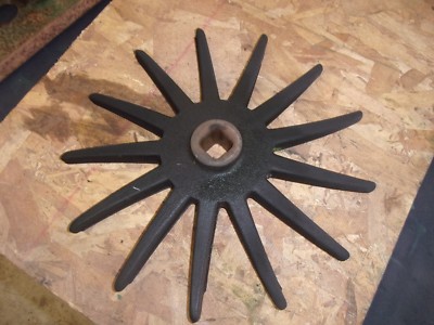 Antique & Vintage Equip Parts - Idea Corn Picker 323