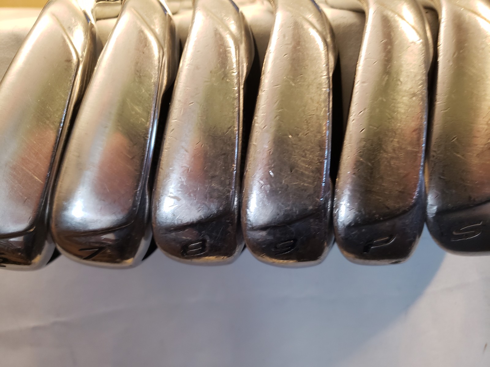 Used TaylorMade AeroBurner Iron Set (6-PW, SW) 6 Irons - Graphite Ladies - RH
