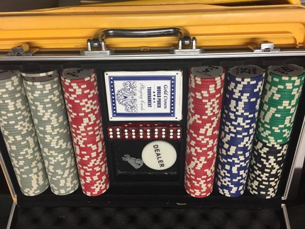 Poker ipswich qld roulettes pour cage de transport gulliver