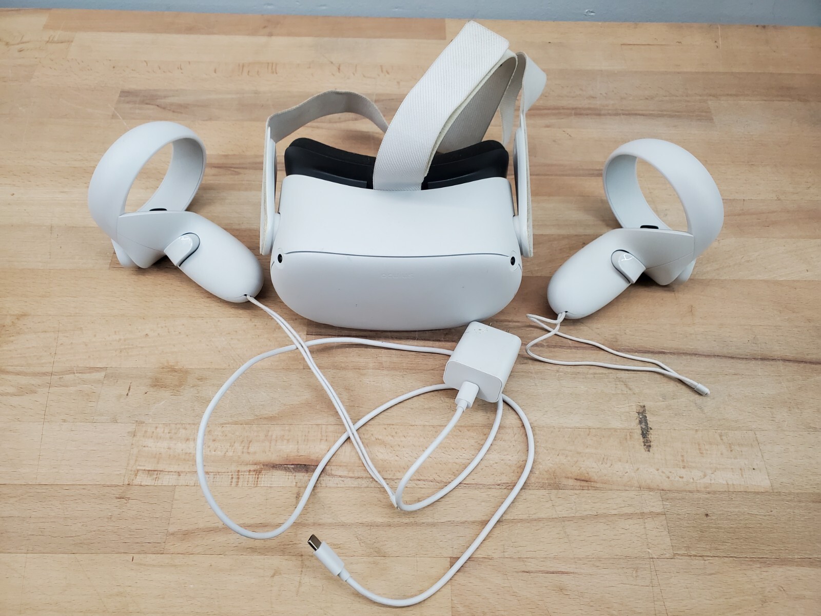 Meta Oculus Quest 2, 64GB Standalone VR Headset w/Controllers
