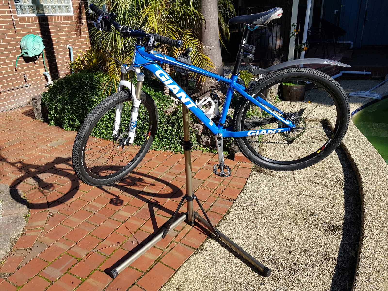 bike hand work stand