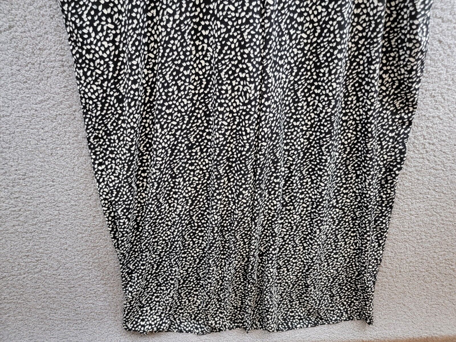 London Times Plus Puff Sleeve Front Zip Jumpsuit 22W Black/Ivory Smocked Waist - Picture 4 of 18