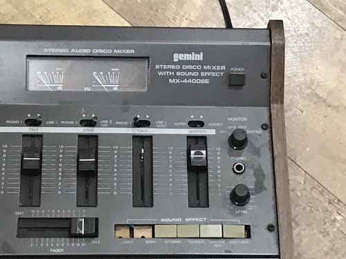 GEMINI STEREO SOUND MIXER MX-4400 SE For Parts .. Powers On Vintage Disco Sound