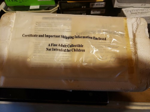 NEW HAWTHORNE VILLAGE STAR TREK USS ENTERPRISE NCC-1701 THE MENAGERIE FIGURE RL