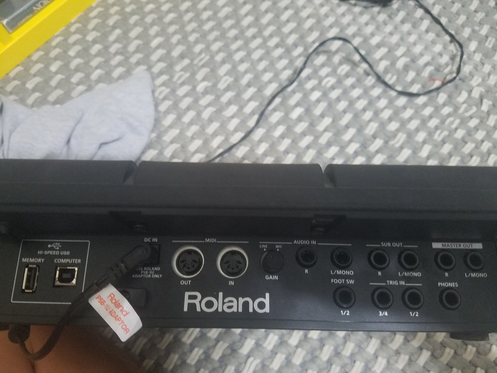 Roland SPD-SX Sampling Percussion Pad Drum Essentials