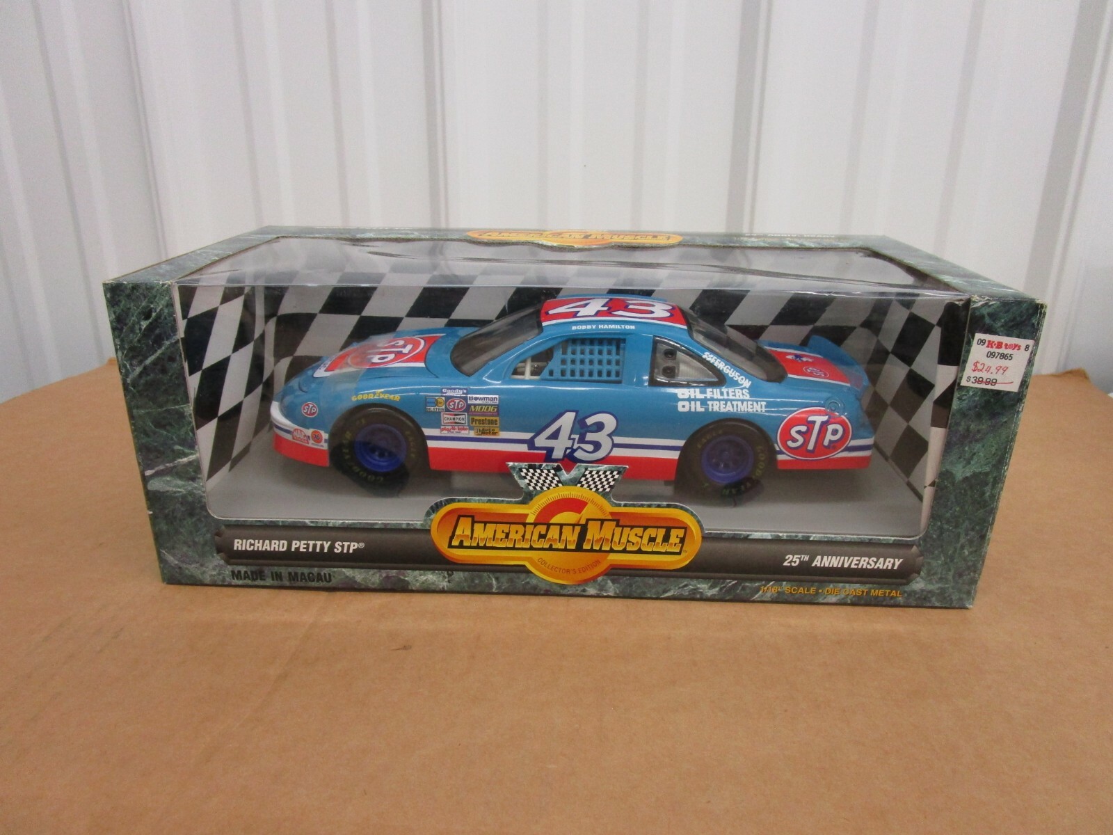 1/18 Richard Petty STP Bobby Hamilton #43 ERTL American