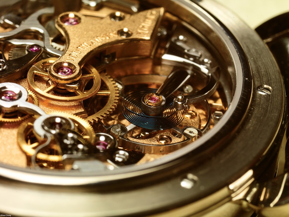Часовой мастер. Часовой мастер часы. Часы Макросъемка. Часы и Часовщик