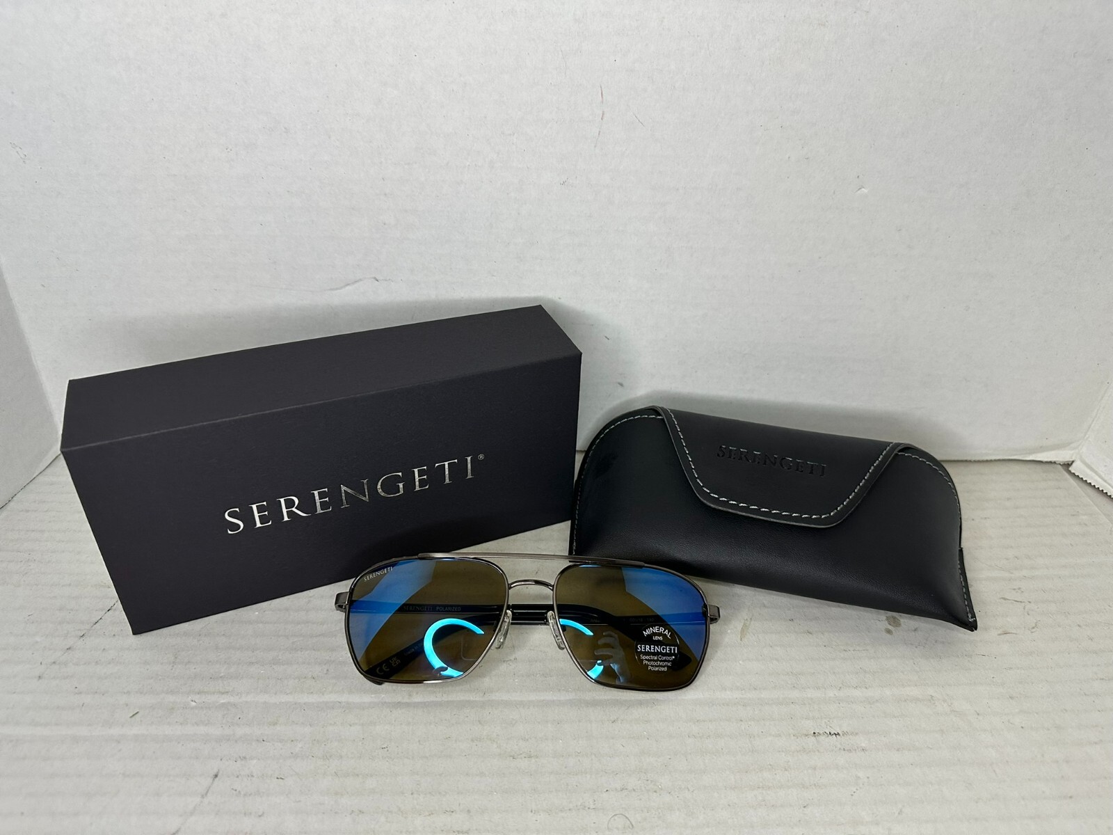 Pre-owned Serengeti Sunglass Ansel Ss600004 Shiny Gunmetal Polarized 5555nm Blue Len