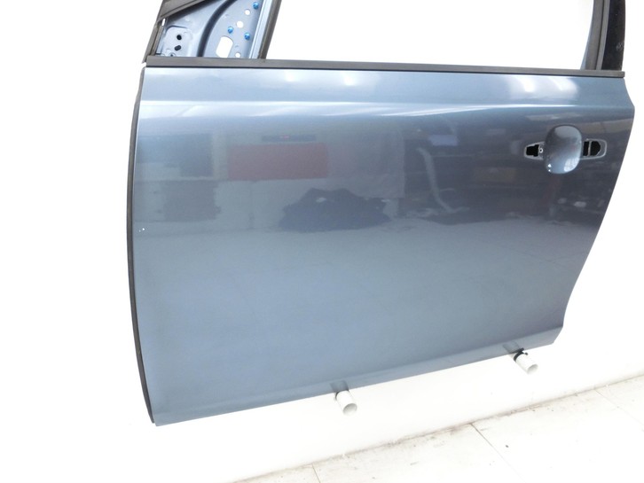 Volvo V40 525 12-16 Kombi Tür Fahrertür Links Vorne 70500 Volvo V40 525 12-16 01.01.2013 32321018 31278419 gebraucht Vorschau 2