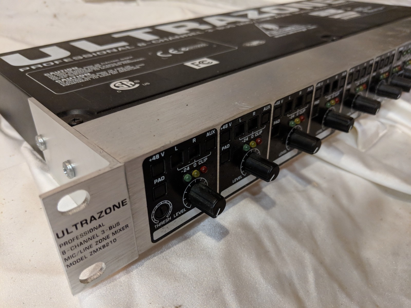 Behringer ZMX8210 8-Channel 3-Bus Zone Pro Audio Rackmount