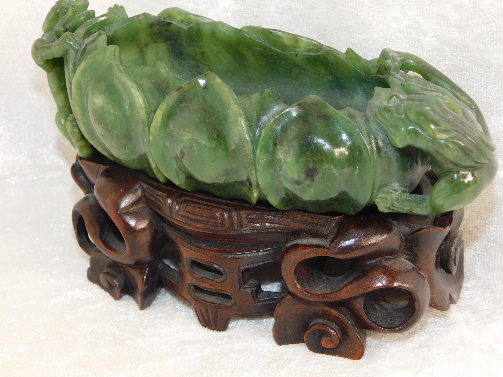 ATQ CHINESE FINE CARVED SPINACH GREEN JADE FOO DOG DRAGONS BRUSH WASHER BOWL 6