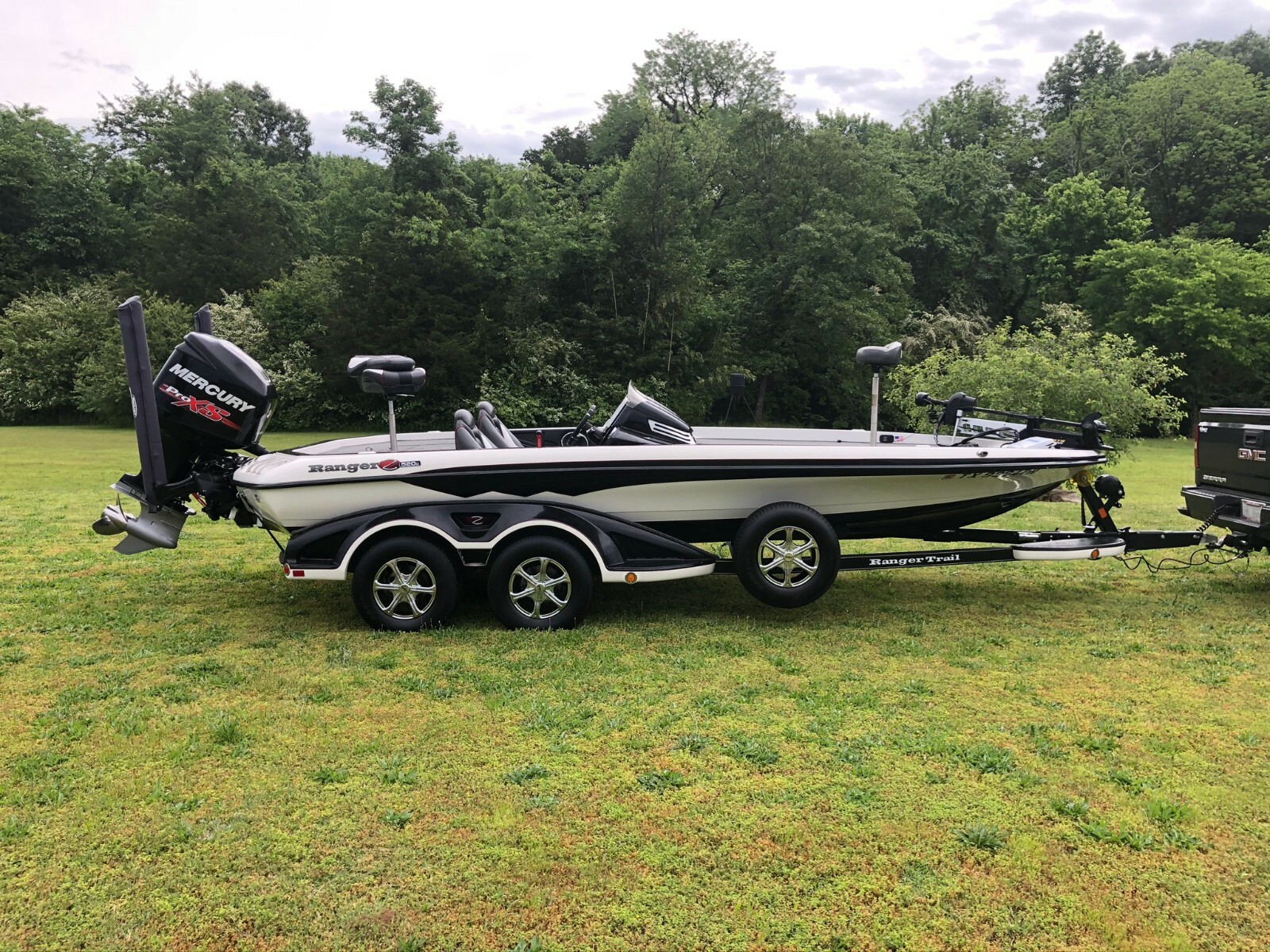2017 RANGER 520C (DUAL CONSOLE) (DUAL AXLE) (MERCURY 250 PRO XS) (134 HRS)