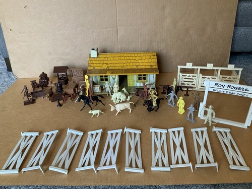 1950’s Marx Roy Rogers Double R Bar Ranch Play Set